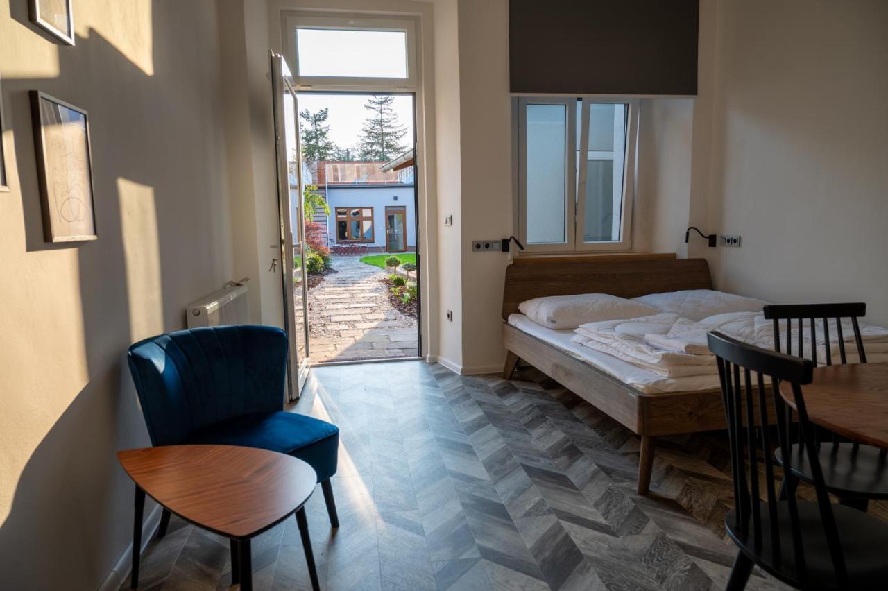 Art Hostel & Apartments Dvůr Králové nad Labem المظهر الخارجي الصورة