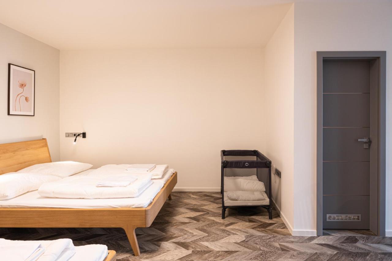 Art Hostel & Apartments Dvůr Králové nad Labem المظهر الخارجي الصورة