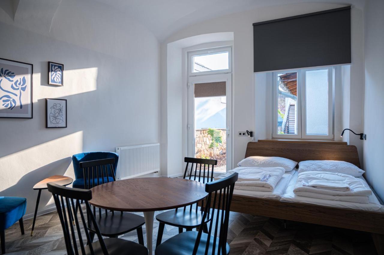 Art Hostel & Apartments Dvůr Králové nad Labem المظهر الخارجي الصورة